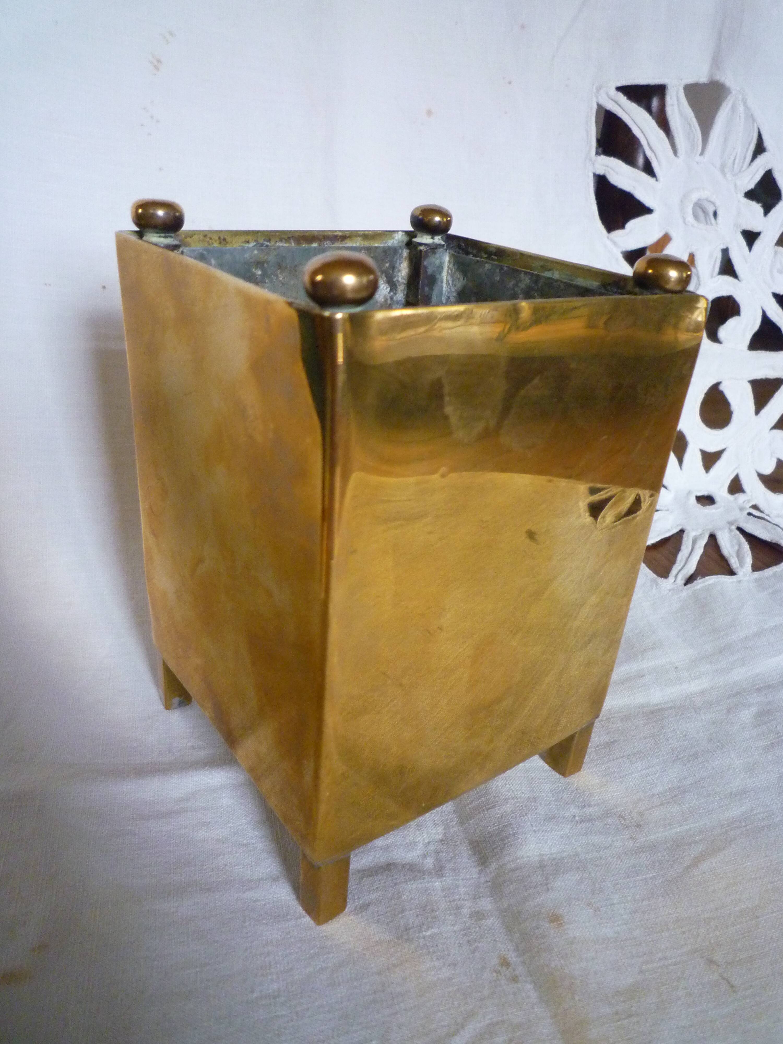 Small Valmazan Brass Planter
