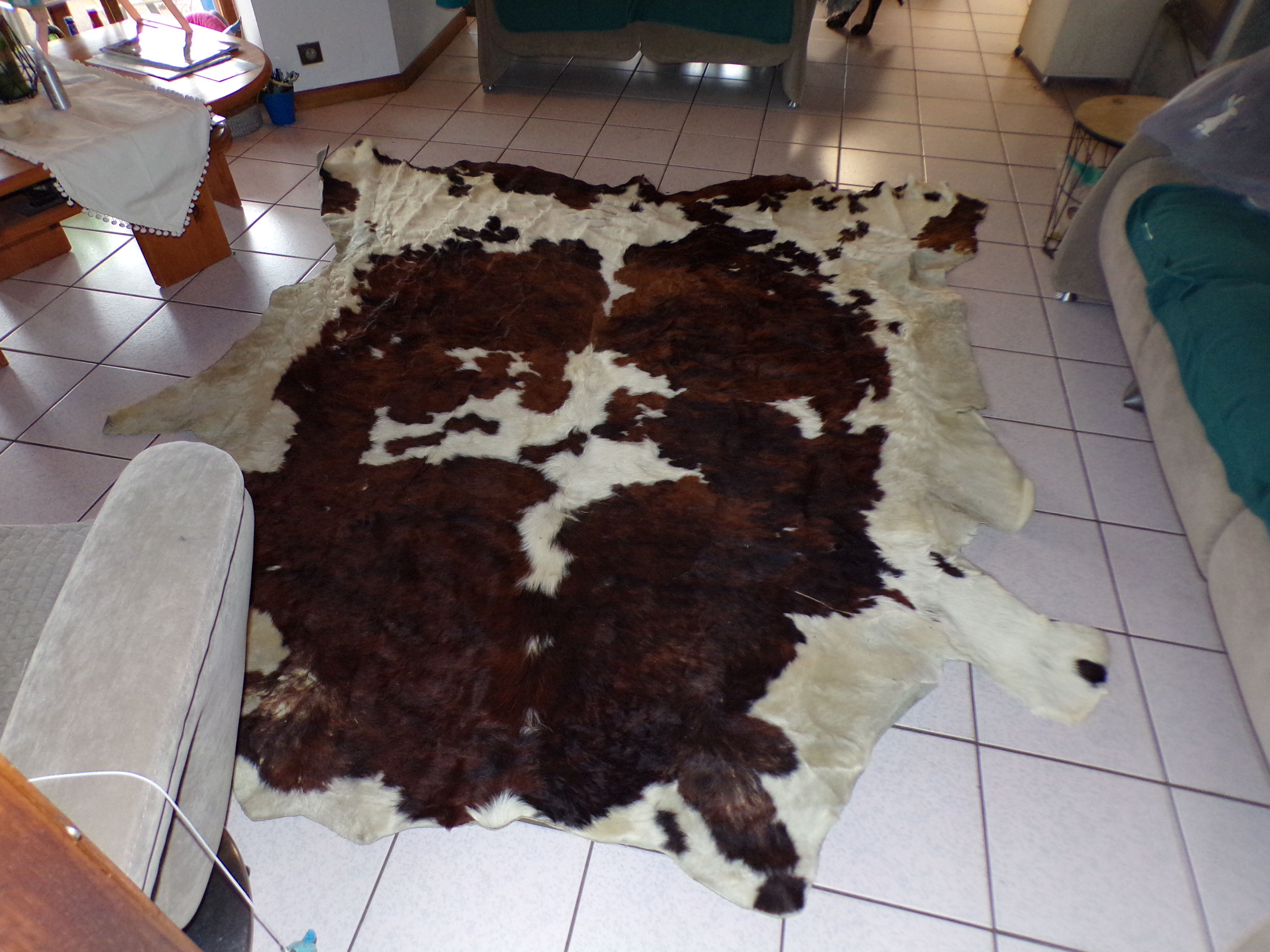 Cowhide 240x190cm