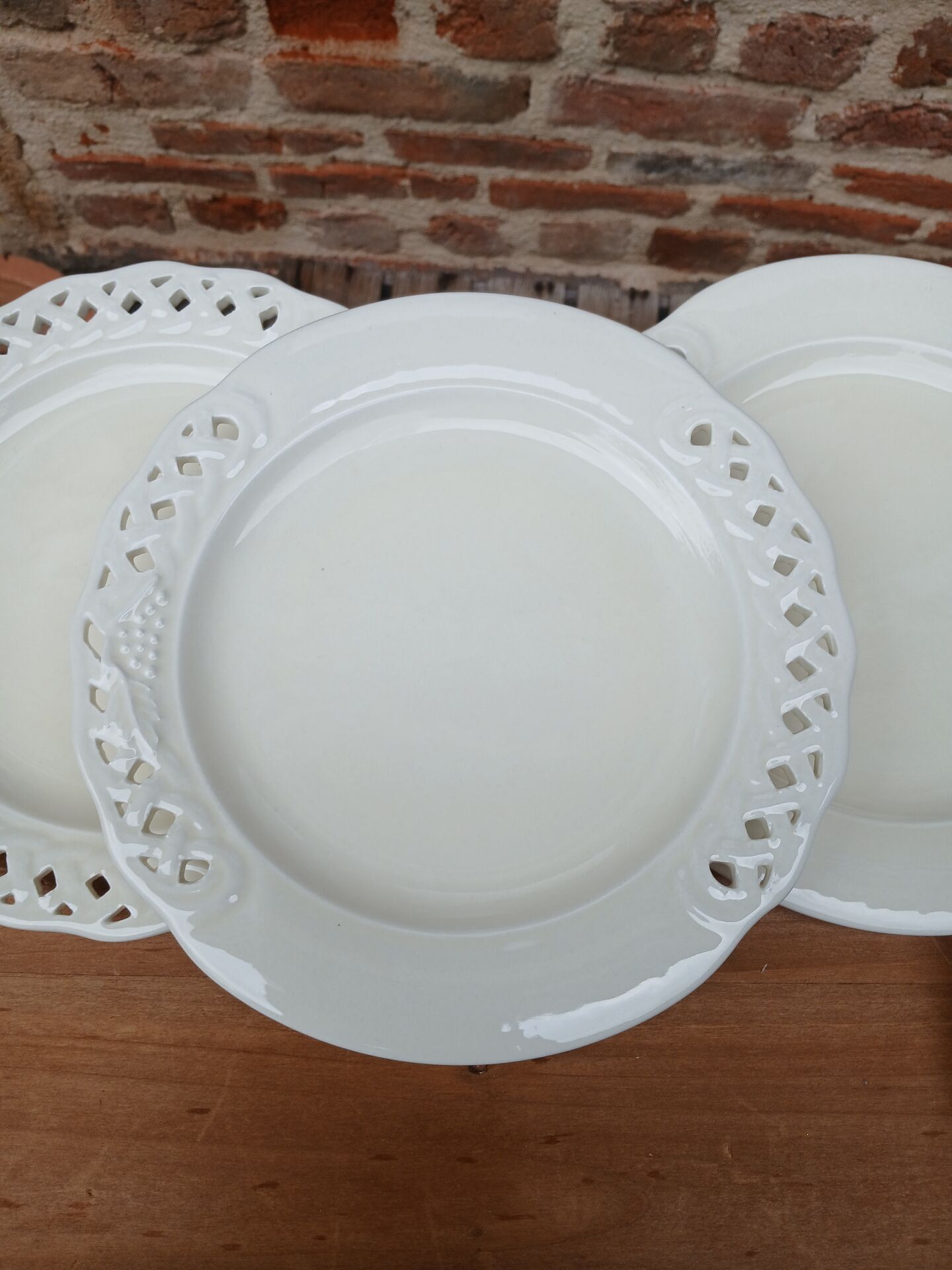12 Italian ceramic plates