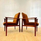Set of two armchairs