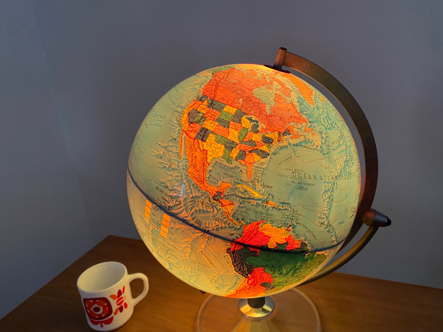 World map lamp Scan-globe Denmark vintage 1972 swivel & tiltable