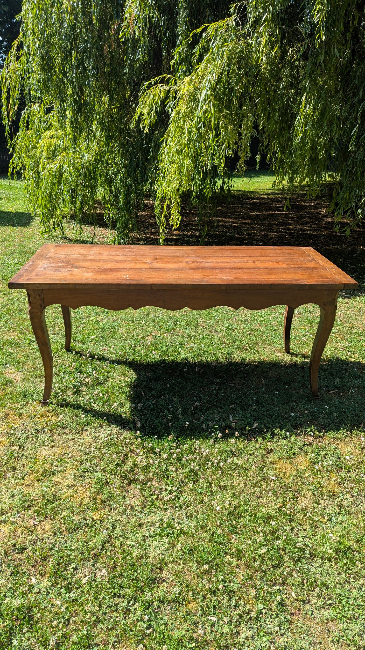 Louis XV style farmhouse table in solid wood - 175 cm