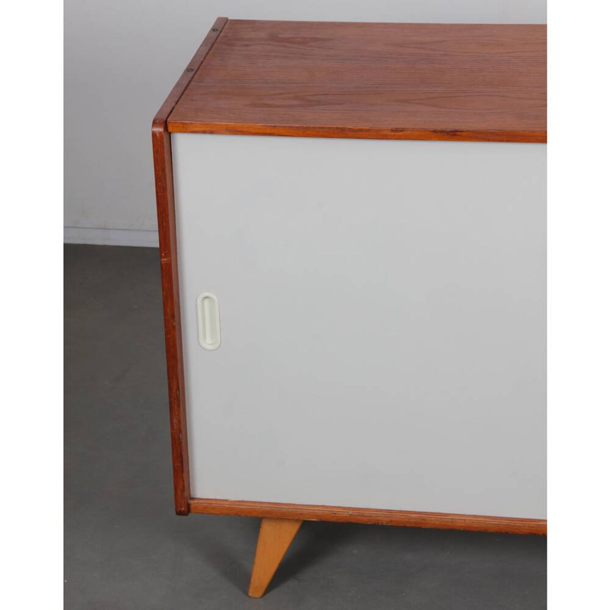 Oak chest of drawers, model U-452 by Jiri Jiroutek, 1960