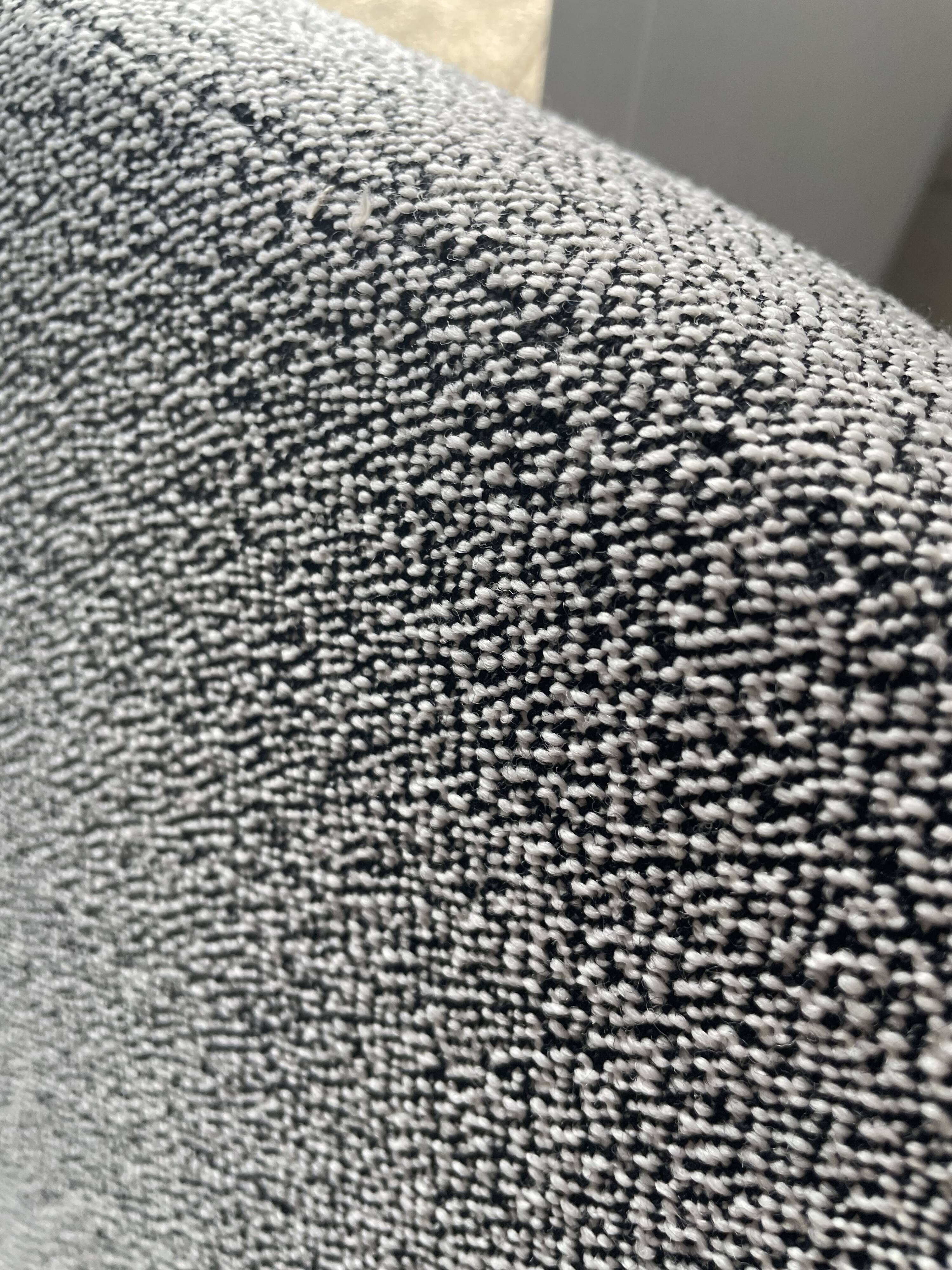 Pierre Paulin CM190 armchair