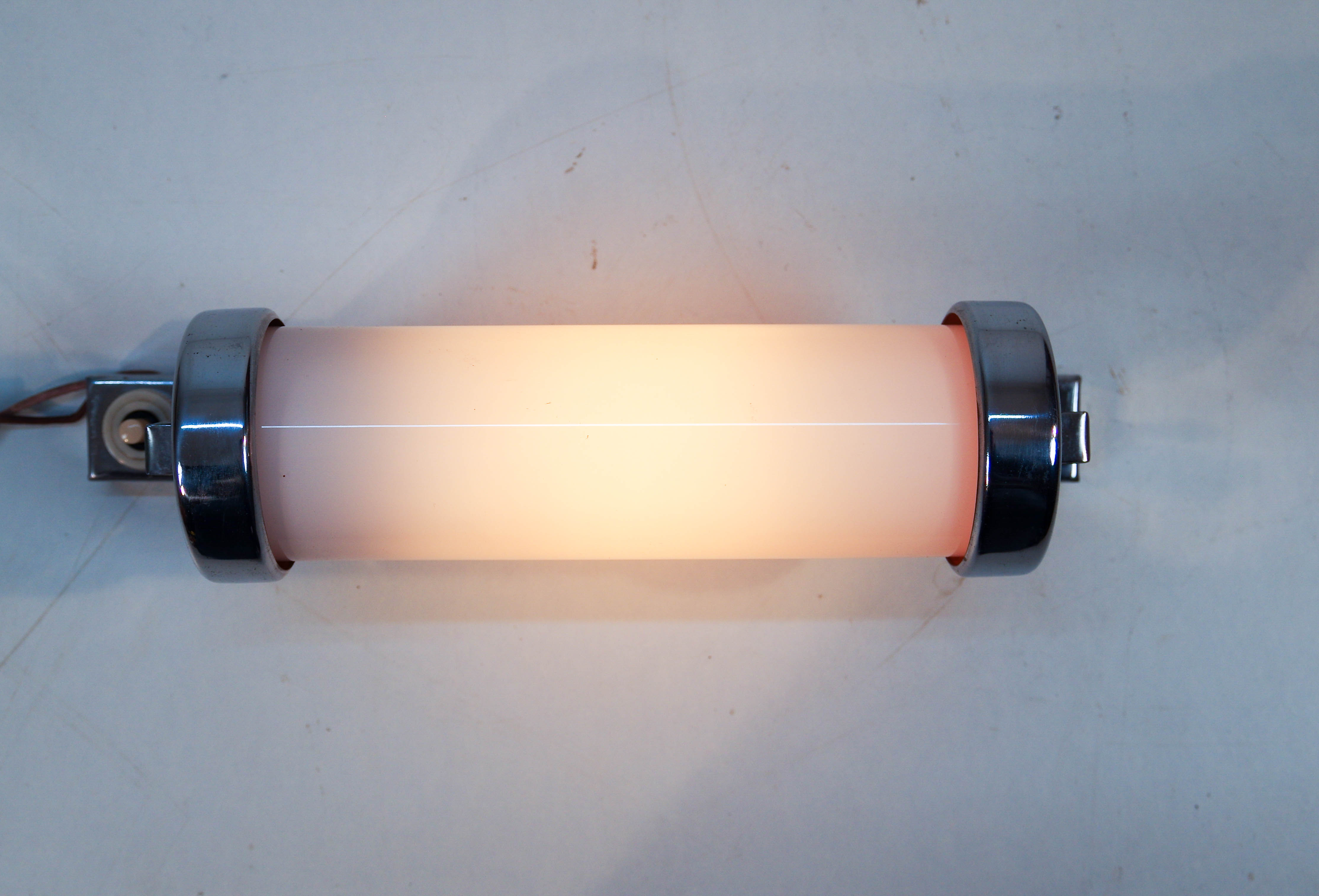 Functionalist chrome wall lamp, 1930s