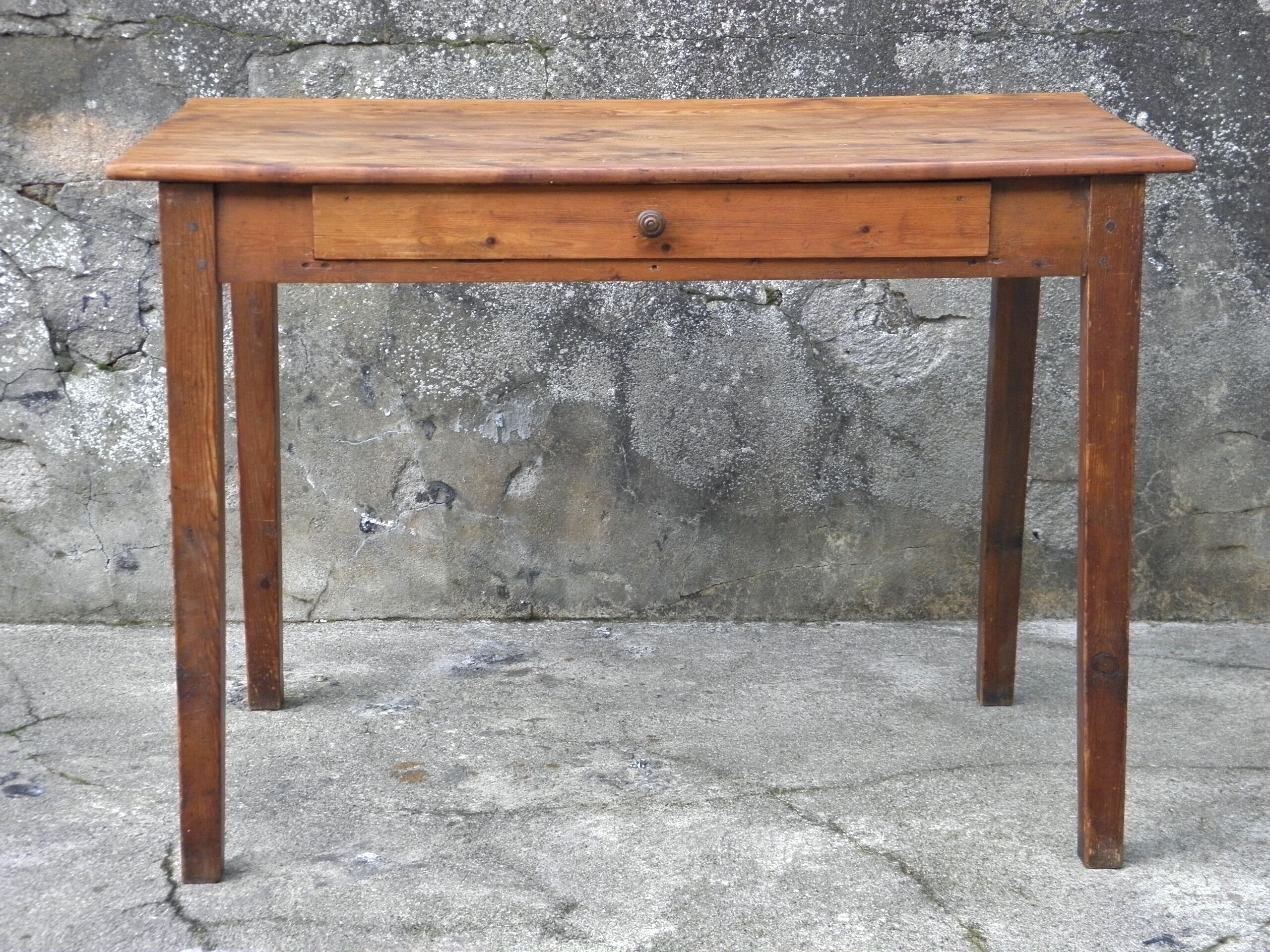 Farm table 110 x 61 cm