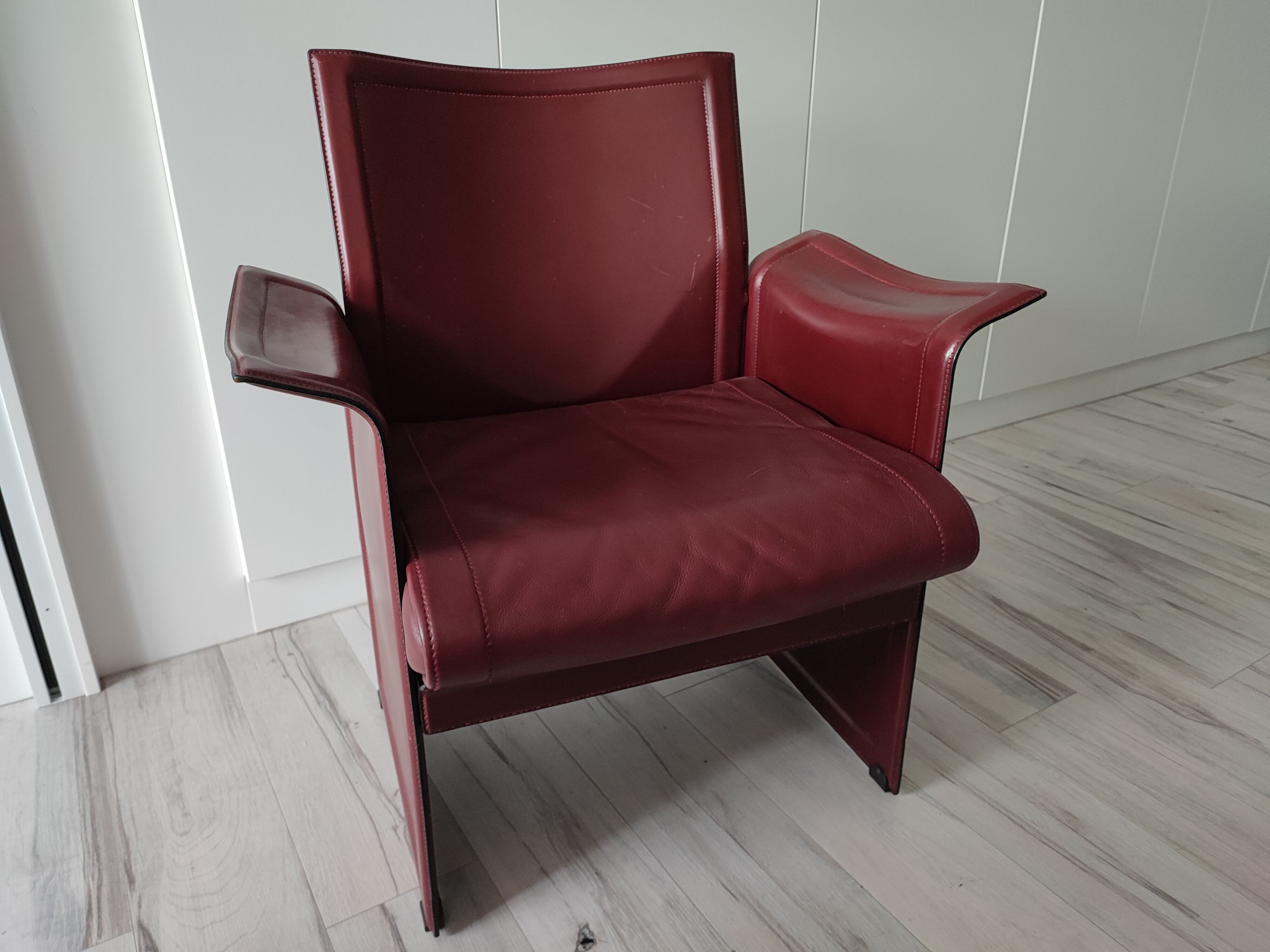 Bordeaux leather armchair by Tito Agnoli for Matteo Grassi, Italy