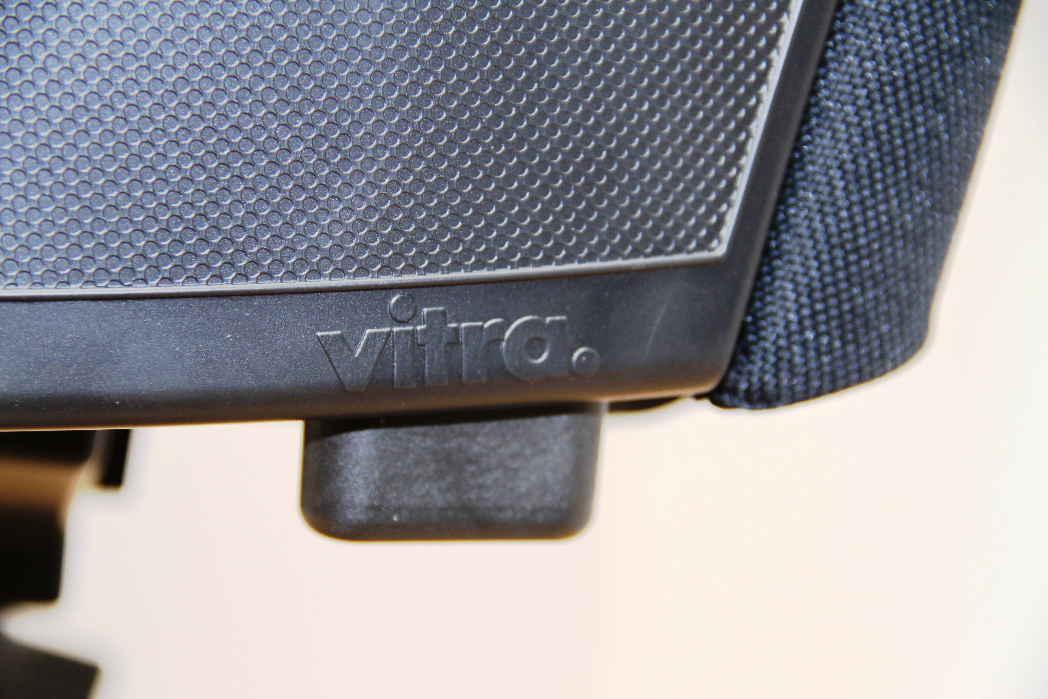 Axion designer office chair, Vitra