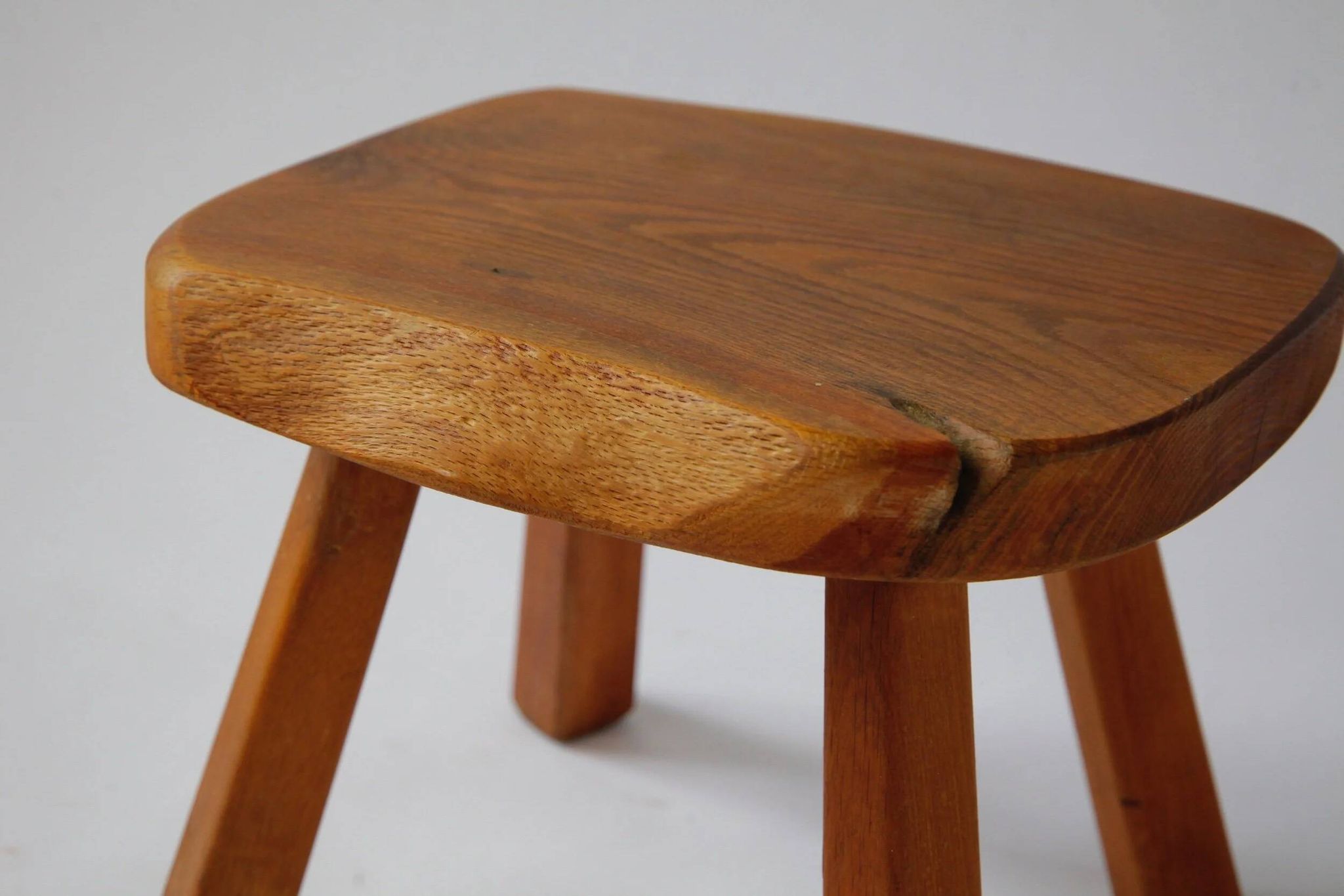 Set of two vintage handcrafted stools, Atelier André Smalle, Belgium.