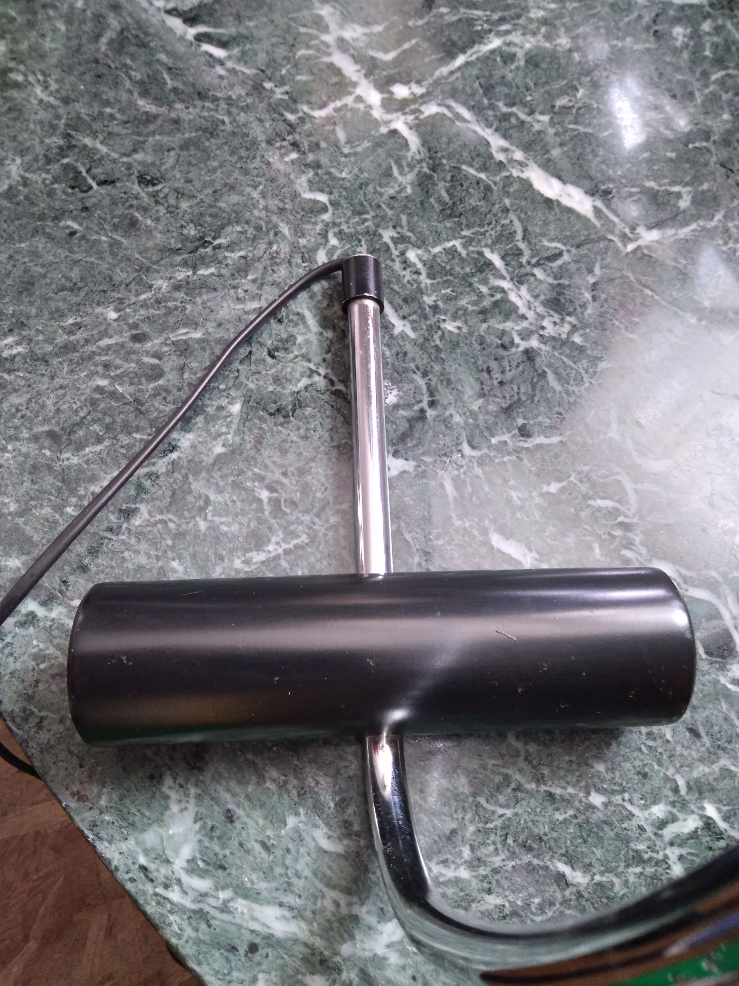 Counterweight desk lamp