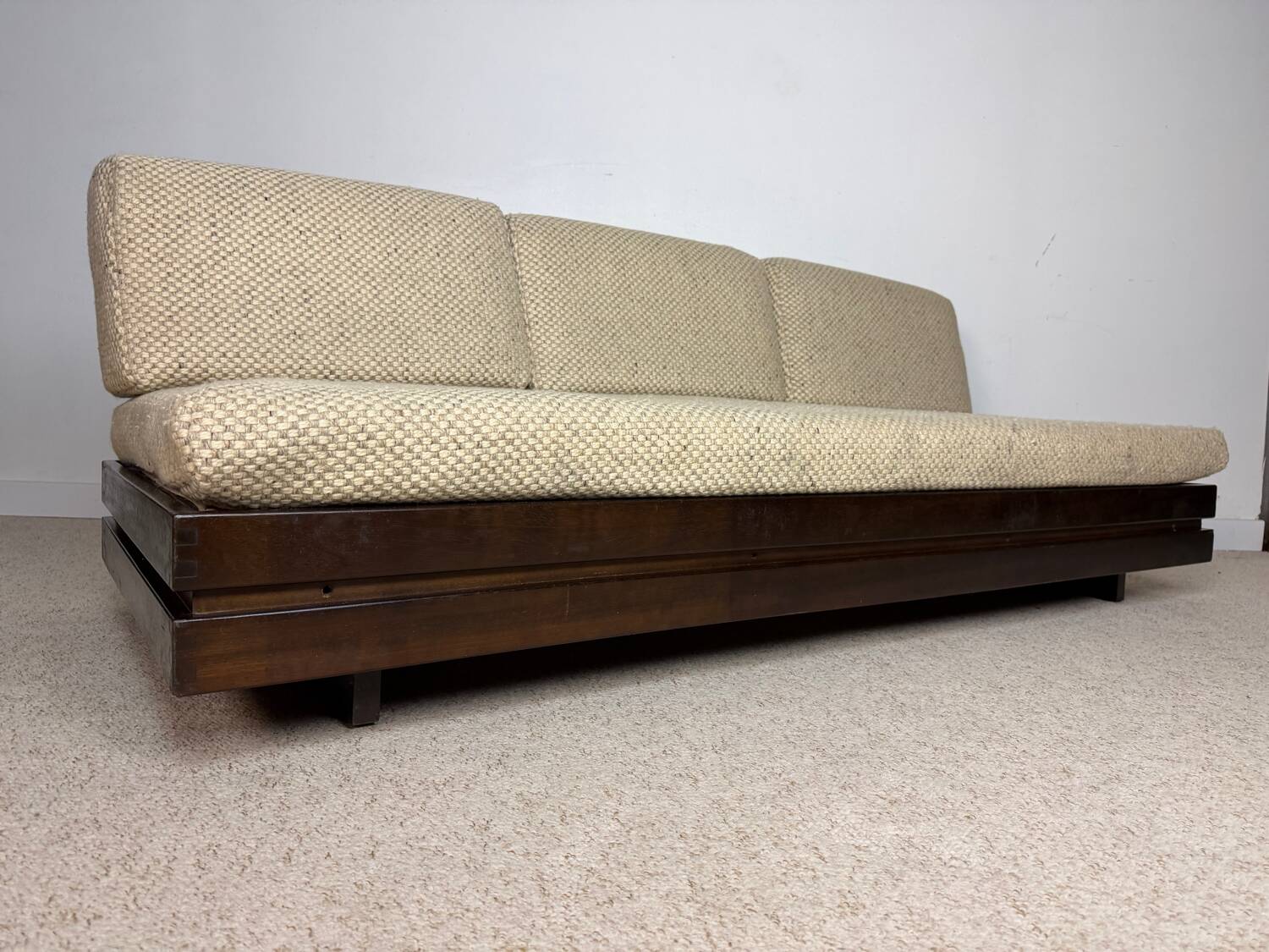 Brutalist 3-seater bench – Regain spirit – France, 1970s