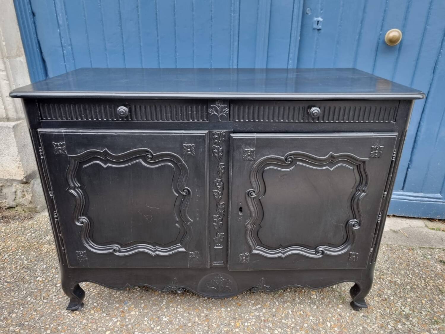 Black Louis XV low sideboard