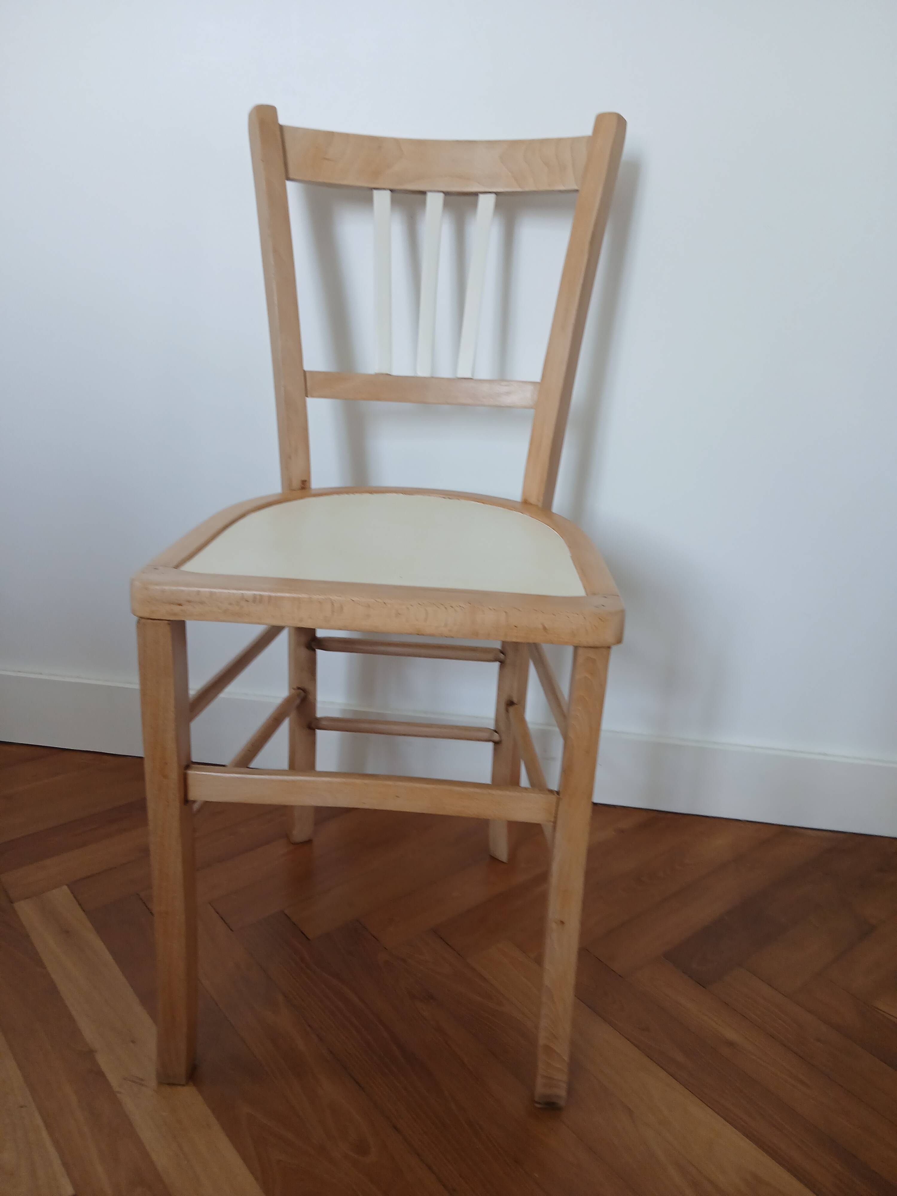 Refurbished wooden chair in beige porcelain