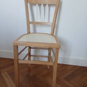 Chaise bois relookée beige porcelaine