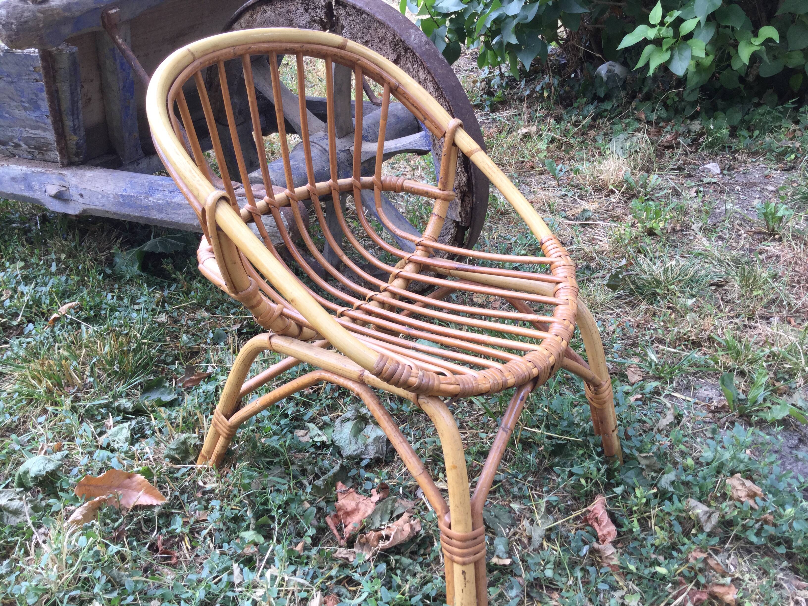Children's basket rattan chair
