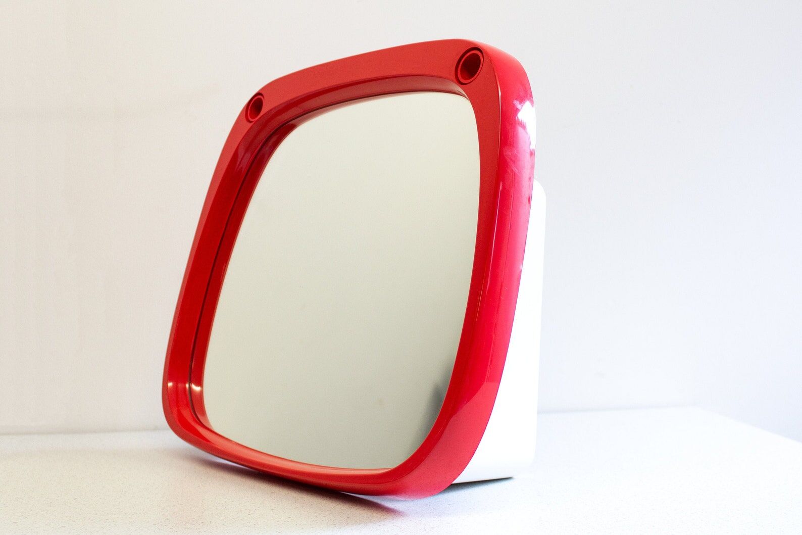 Miroir space age en plastique rouge vintage