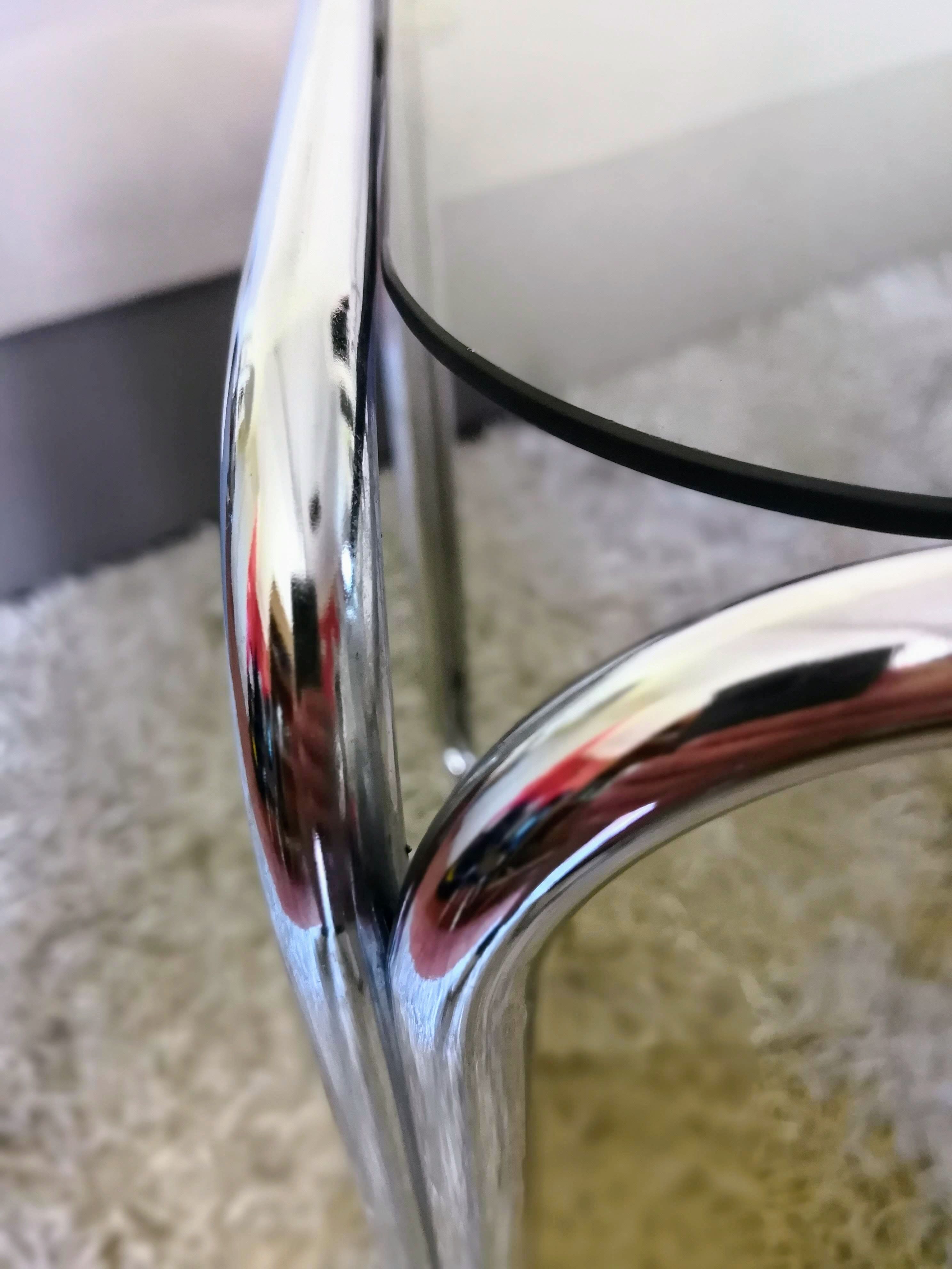 Sellette en métal et verre fumé