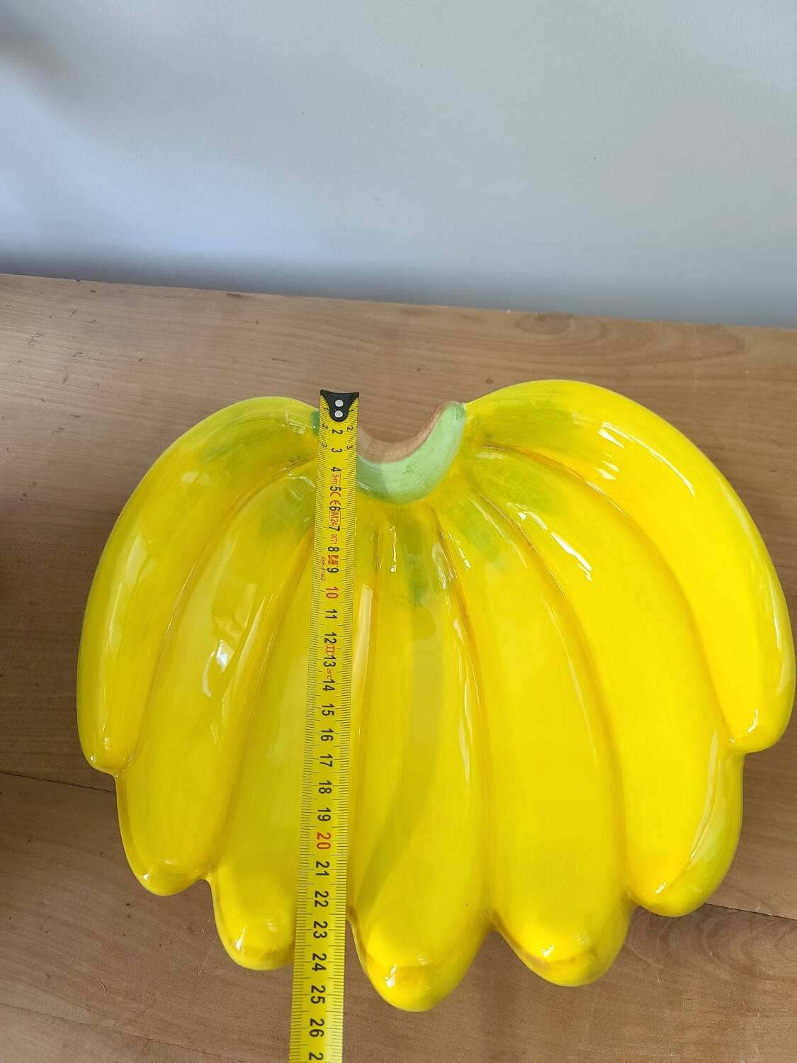 Ceramic fruit basket by Gisela Graham London