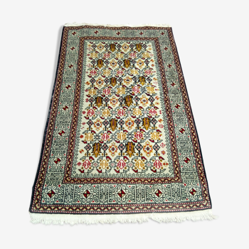 Ancien tapis oriental fait main 135 x 81cm