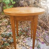 Honey-colored solid beech side table