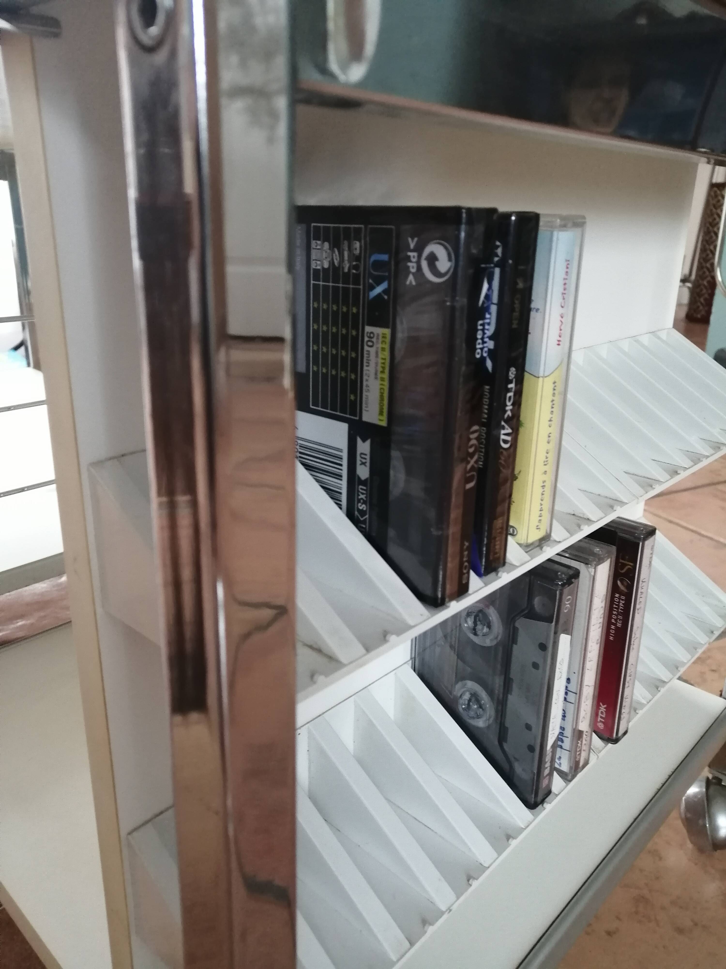 Table porte vinyles et cassettes années 60/70