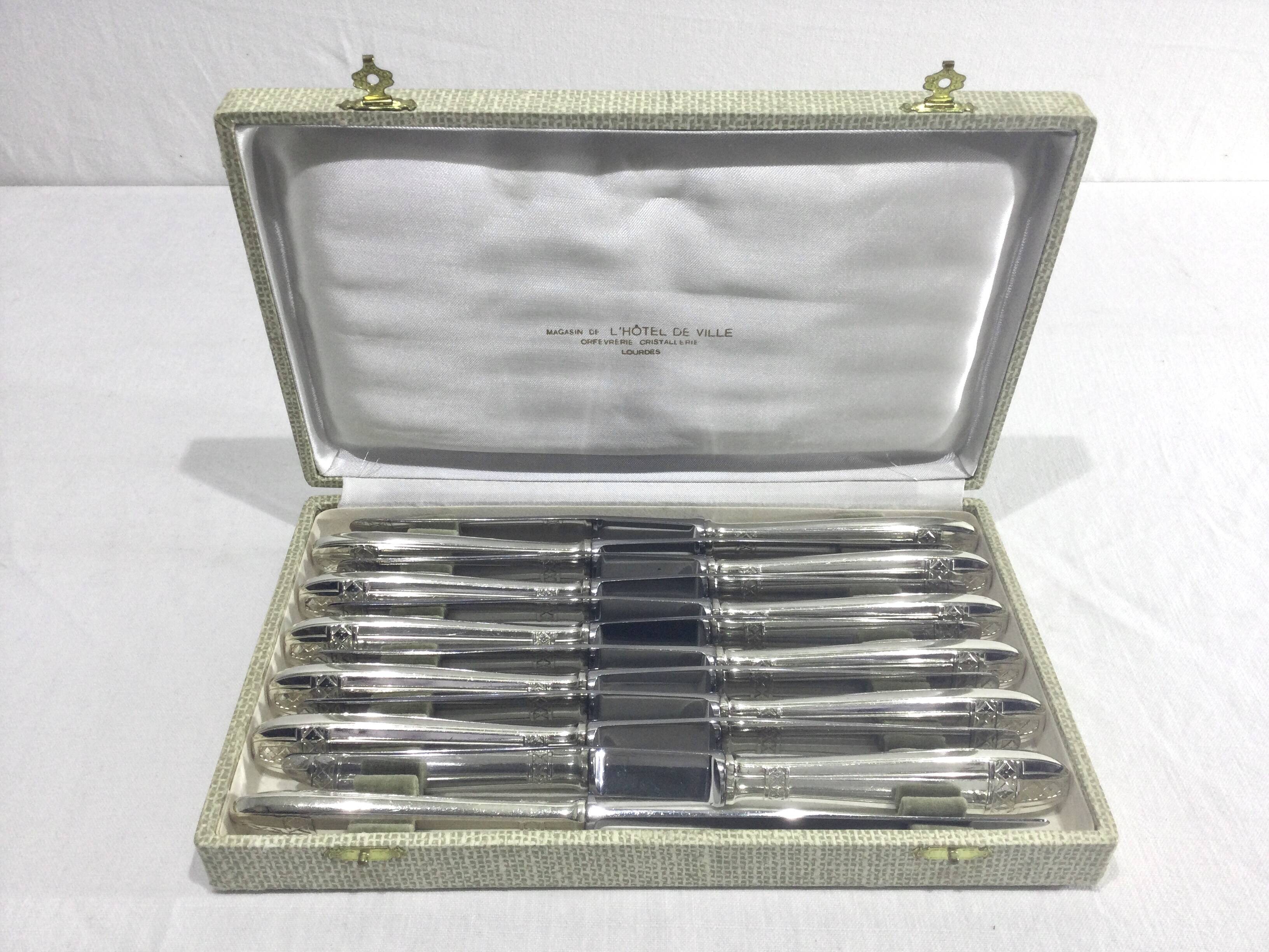 Le Mondial – 12 Grand Prix silver-plated knives