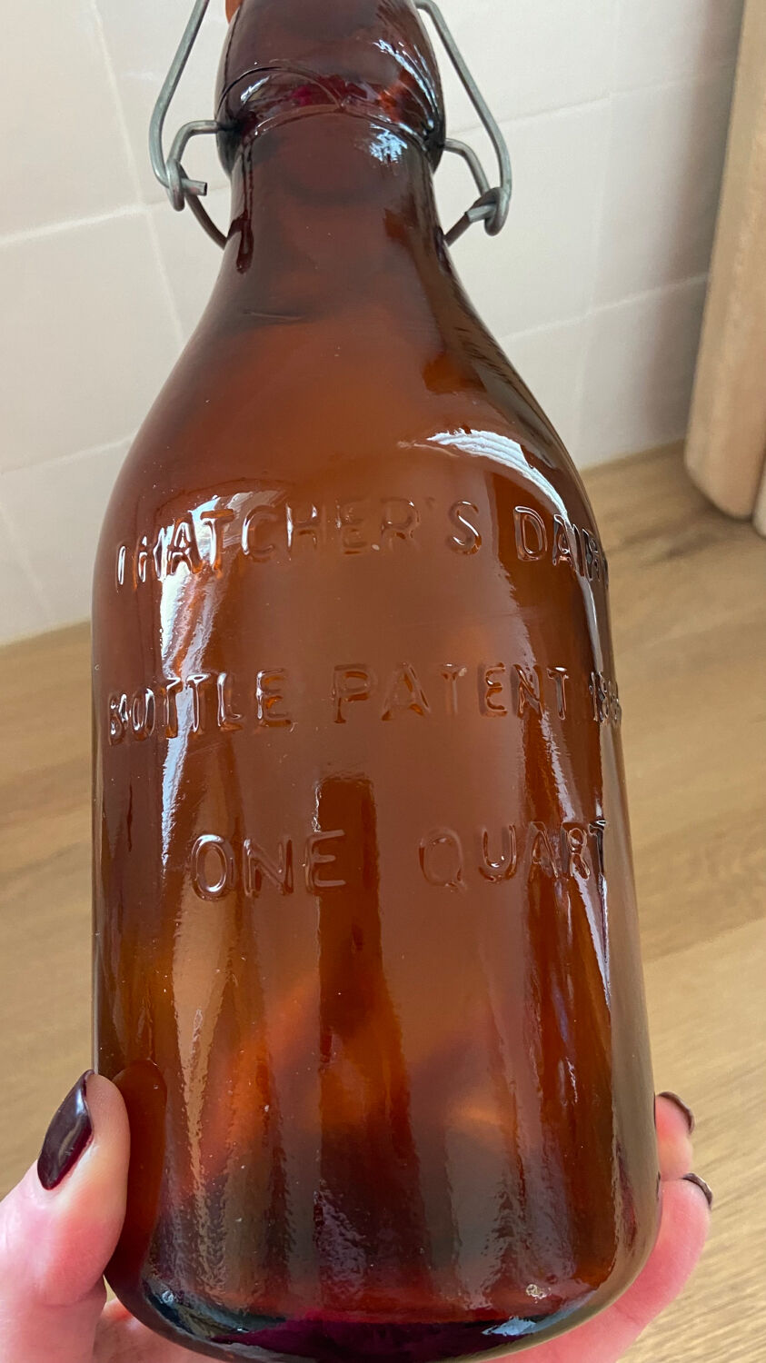 Milk bottle USA Chicago 1965 Thatcher's Dairy