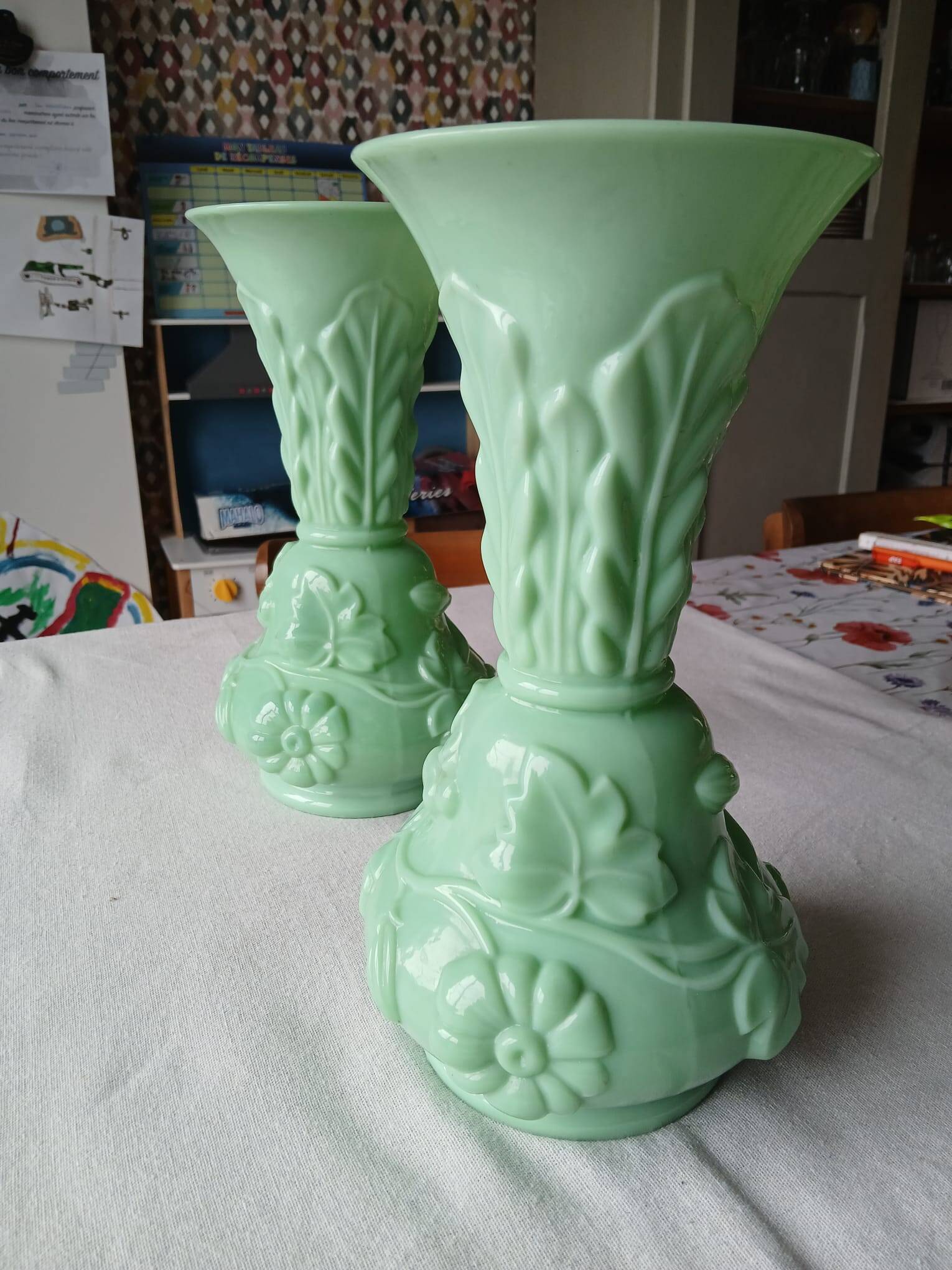 Set of 2 light green opaline glass vases SAINT LOUIS