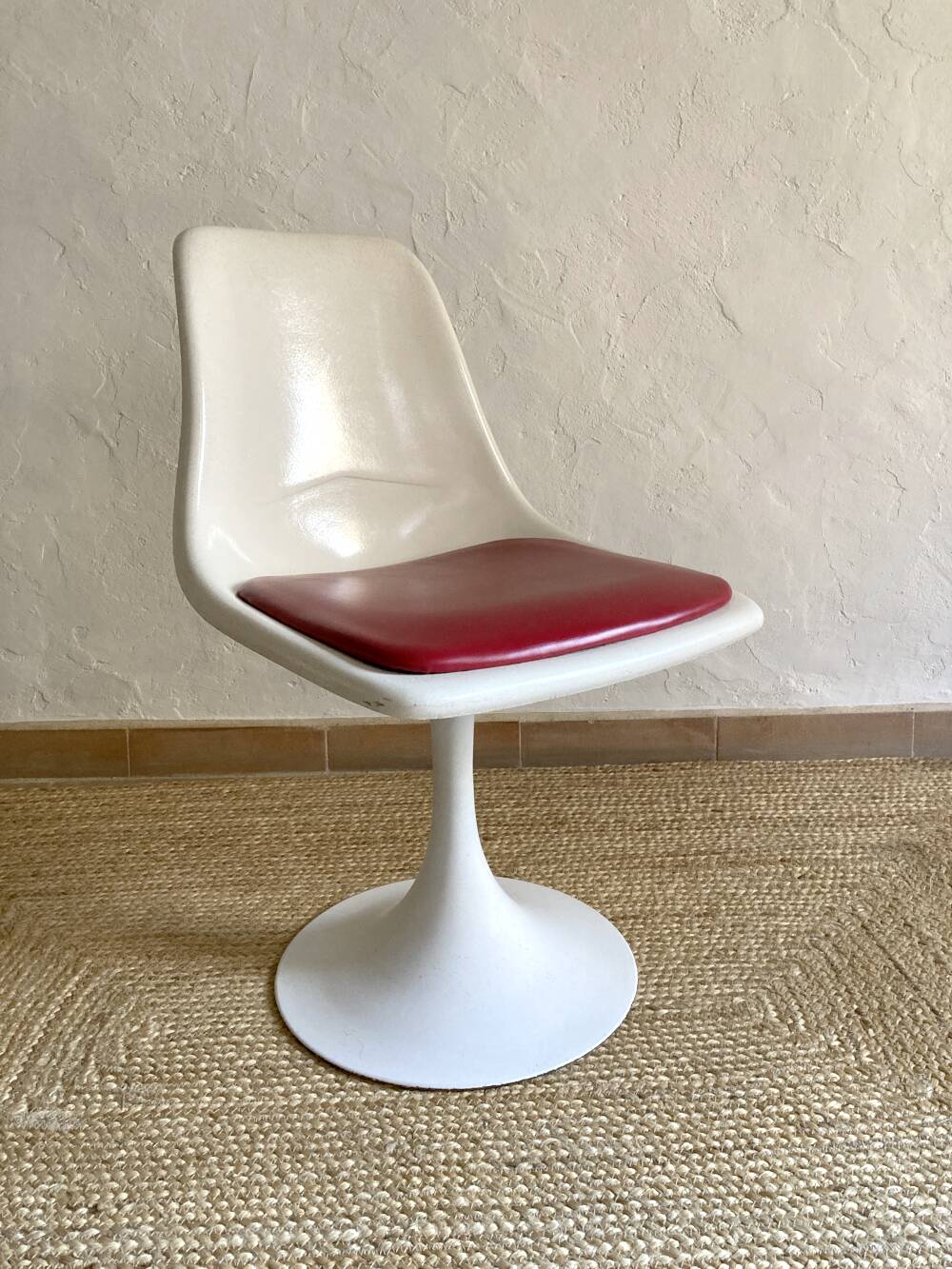 Tulip-shaped chair, 1960s