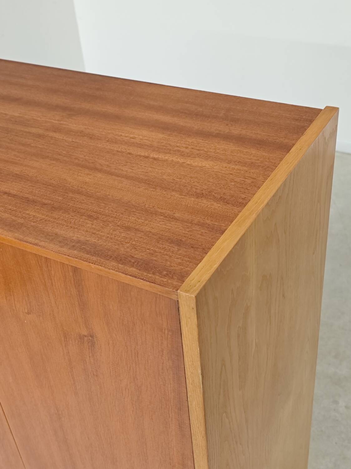 Armoire vetements Classeur par
Frantisek Mezulanik pour Up Zavody
1960