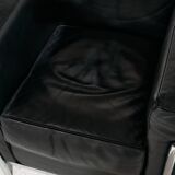 LC2 armchair by Le Corbusier, Pierre Jeanneret and Charlotte Perriand for Cassina