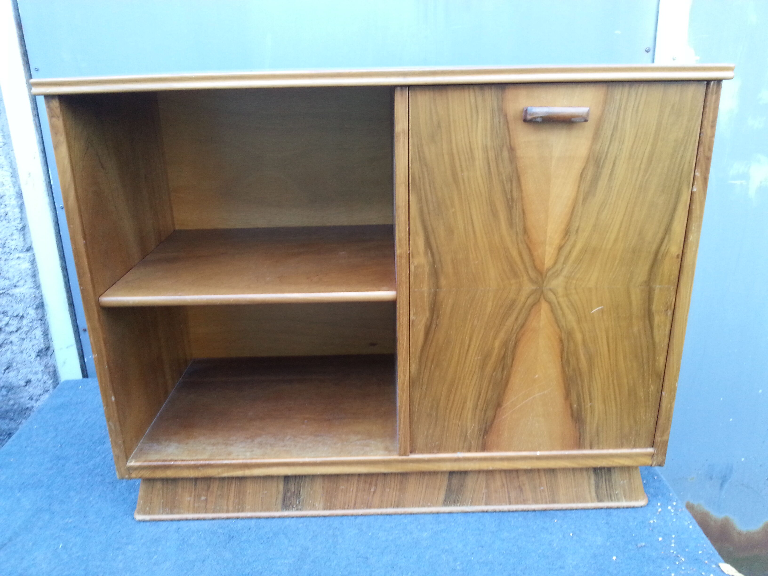 Walnut art deco bar furniture