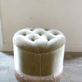 Ottoman in almond green padded velvet of the 1970s