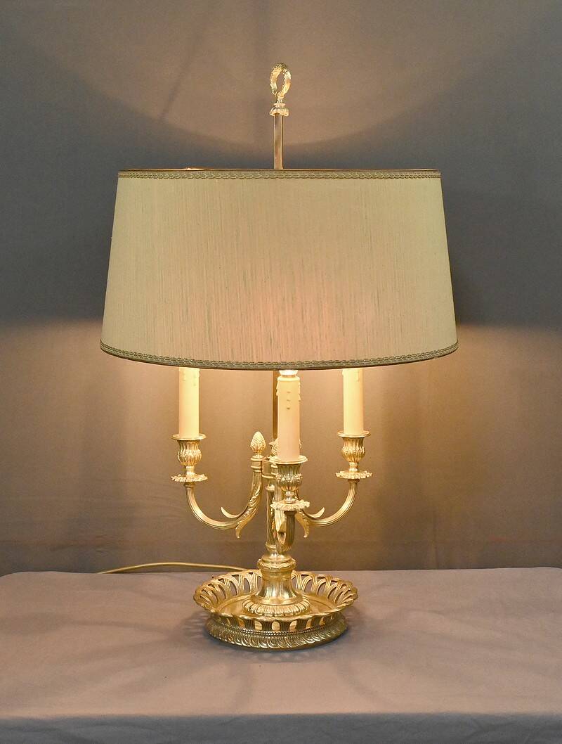 Large Bouillotte Lamp in Gilt Bronze, Louis XVI style – first half of the 20th century