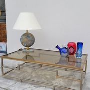 Table basse rectangulaire en laiton et métal chromé 1970 design