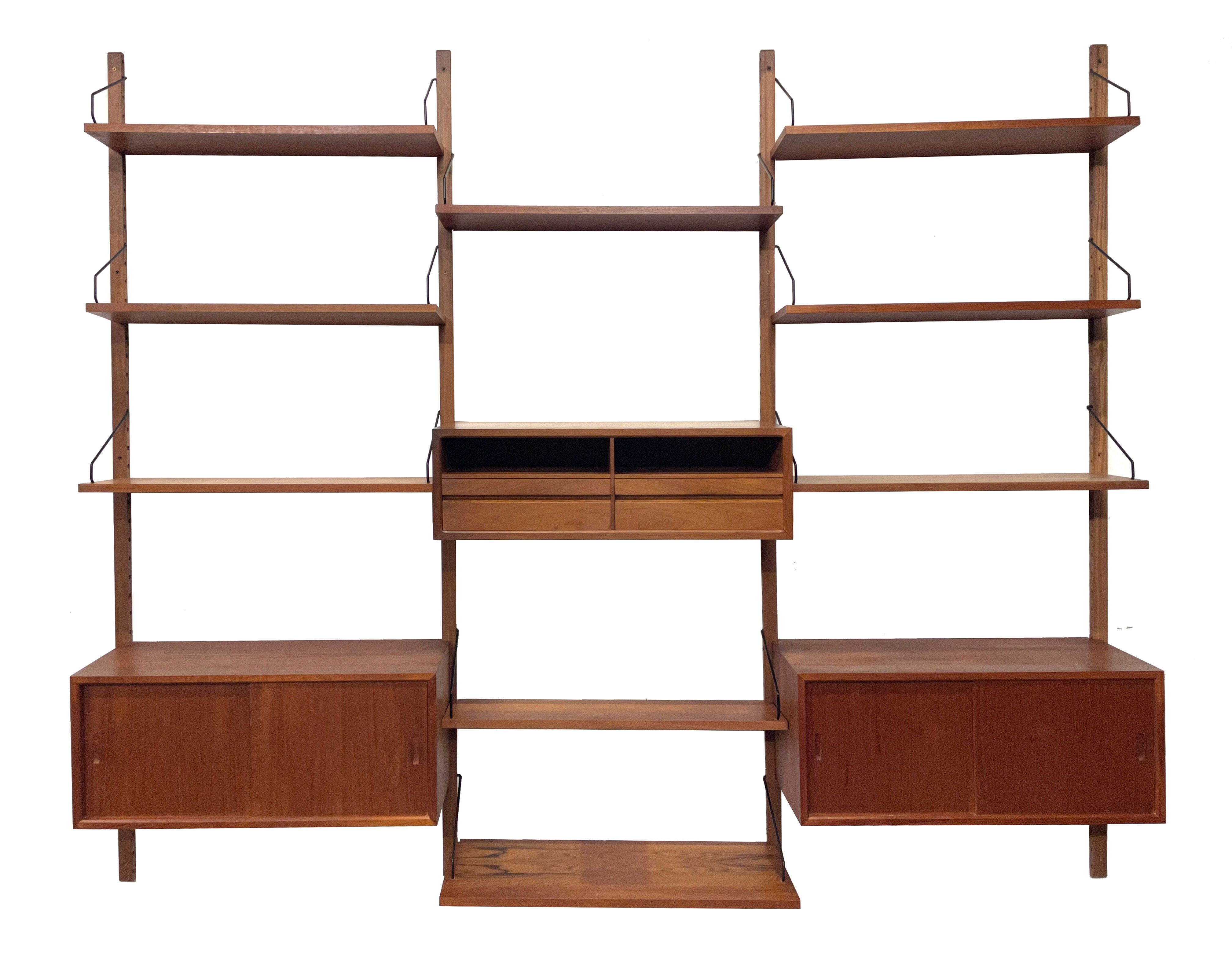 Vintage Poul Cadovius Royal System wall system wall