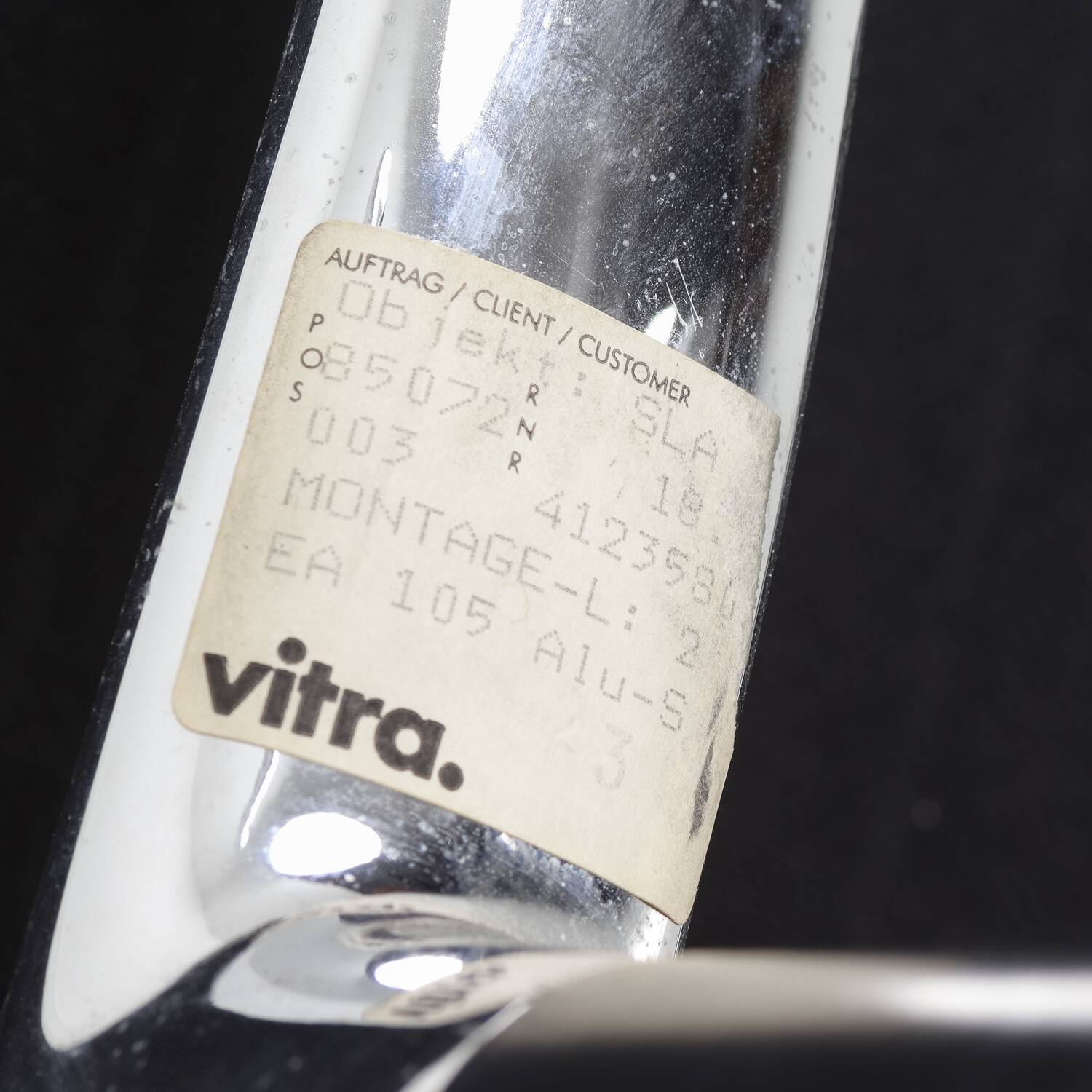 Set of 6 Eames Aluminium Group Vitra chairs model EA 104/105/108