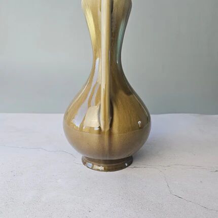 Sublime vintage green vase from the 1960s.