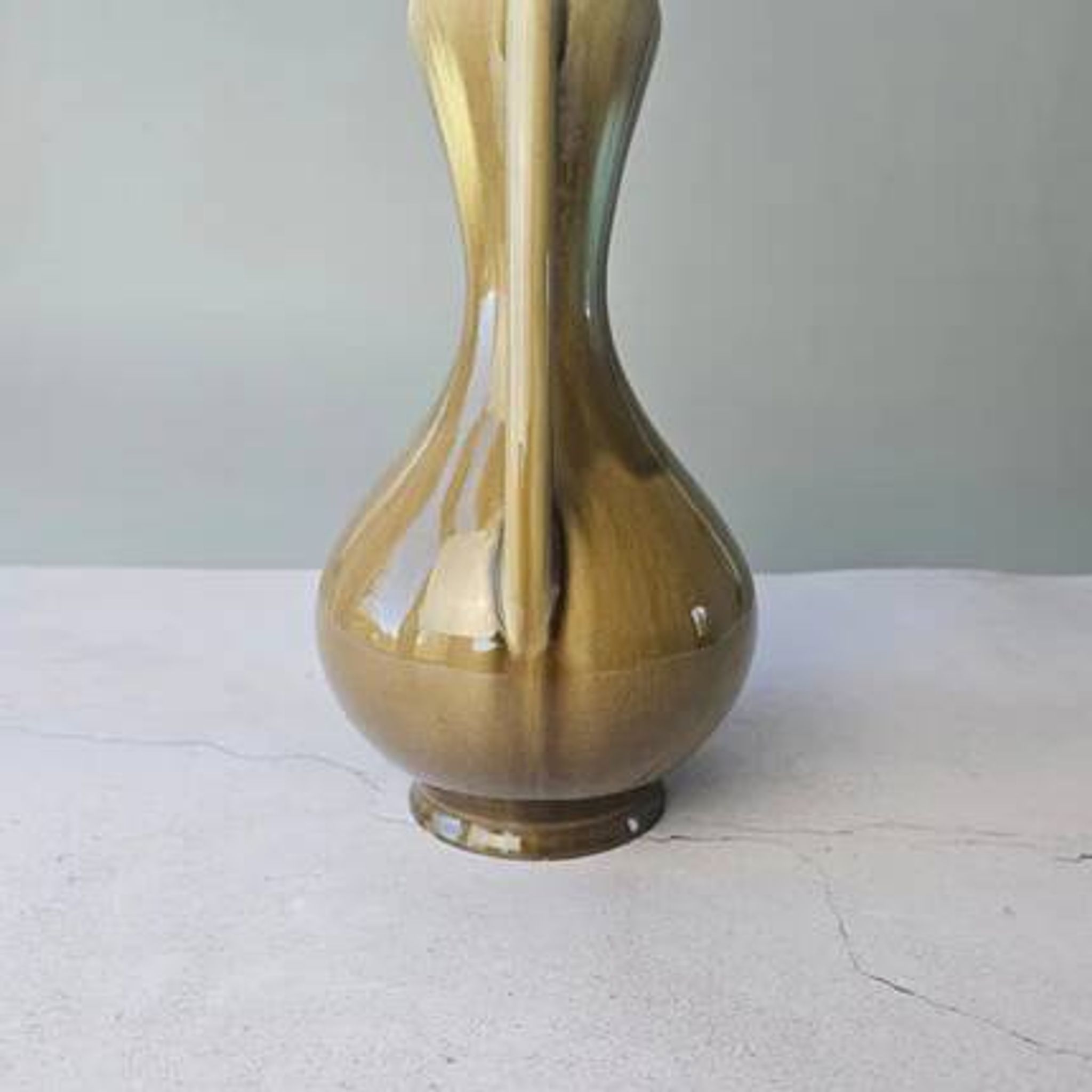 Sublime vintage green vase from the 1960s.