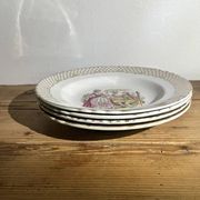 Assiettes creuses anciennes