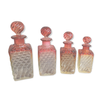 4 Baccarat vials