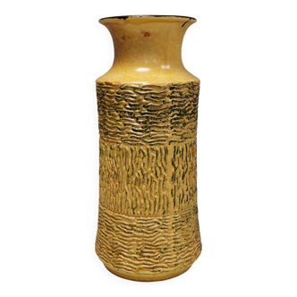 Huge floor vase from west germany, in yellowish glaze.