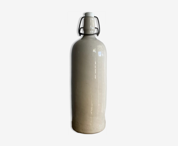 Bouteille en grès