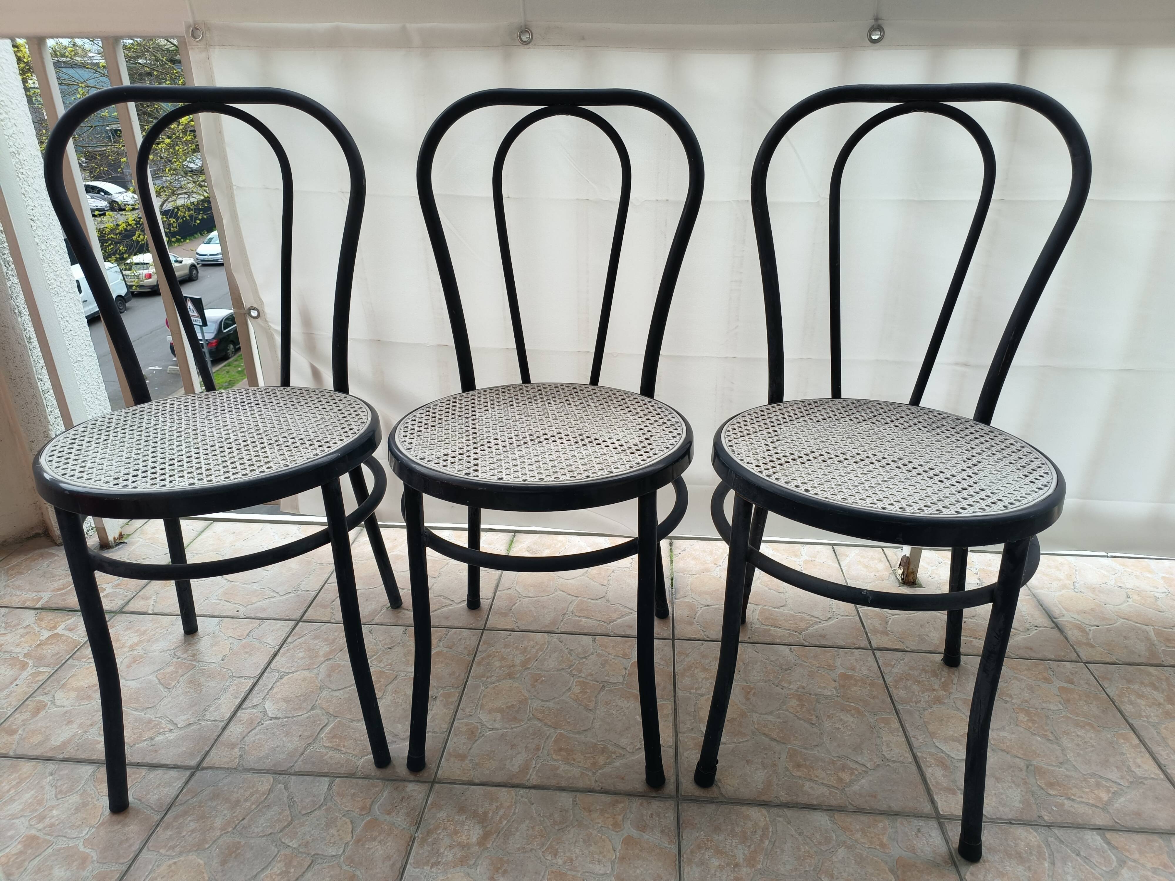 Bistro chair