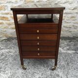 Furniture with five drawers with wheels