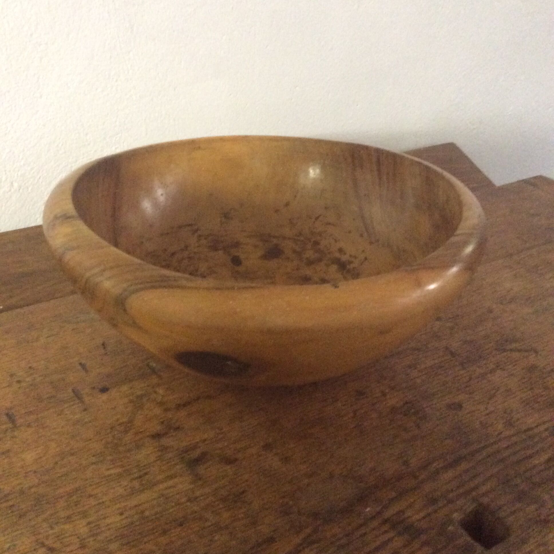 Olivier's wooden salad bowl