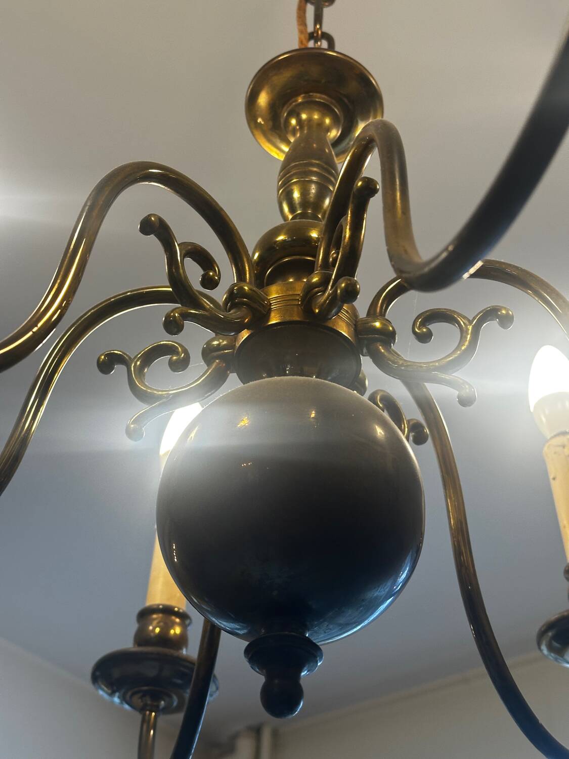 Brass Mid-Century Chandelier - 6 light branches