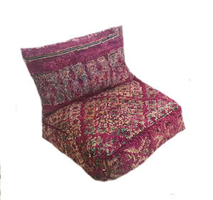 Pouf marocain en tapis avec oreiller
