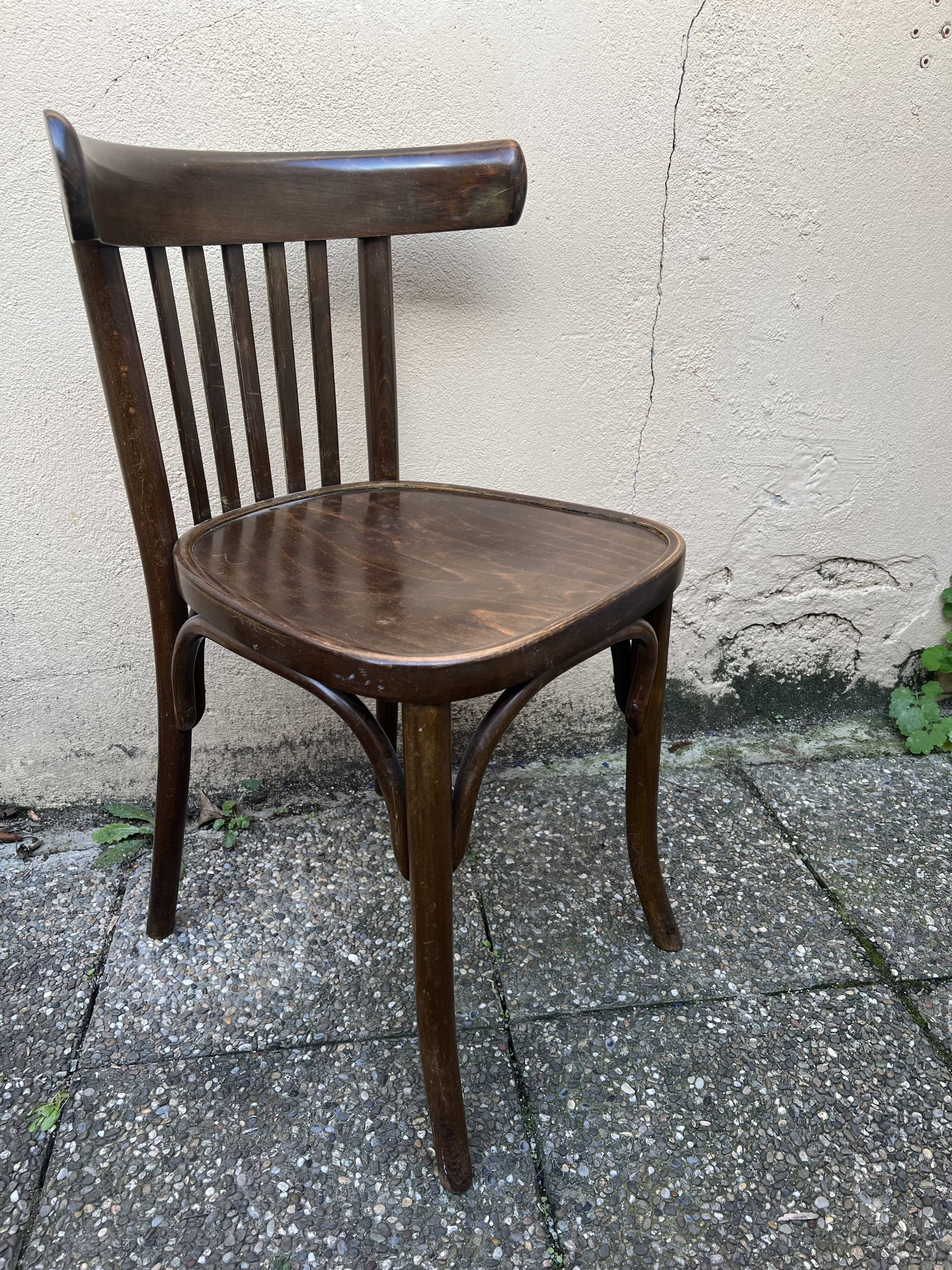 Wooden bistro chair artex