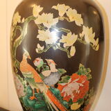 Chinese vase from the 20th century